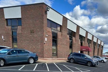 90 Brainard Road 204, Hartford, Connecticut 06114