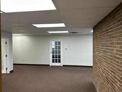 90 Brainard Road 204, Hartford, Connecticut 06114