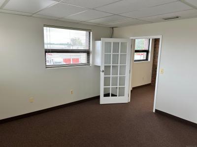 90 Brainard Road 204, Hartford, Connecticut 06114