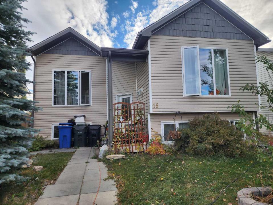 18 VALAROSA DRIVE, Didsbury, Alberta T0M 0W0, Canada
