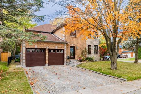 898 STONEHAVEN AVENUE, Newmarket, Ontario L3X 1K7, Kanada