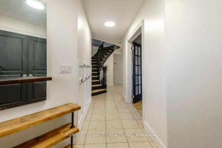 810 HARGROVE TRAIL, Peterborough, Ontario K9L 0B6, Kanada