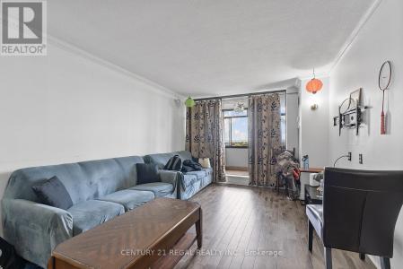 18 KNIGHTSBRIDGE ROAD, Brampton (queen Street Corridor), Ontario L6T 3X5, Canada