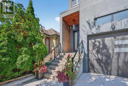 10 REXFORD ROAD, Toronto (runnymede-bloor West Village), Ontario M6S 2M3, Canada