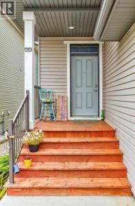 60 ALMA ISOBELL HODDER CRESCENT NORTH, Lethbridge, Alberta T1H 7E4, Canada