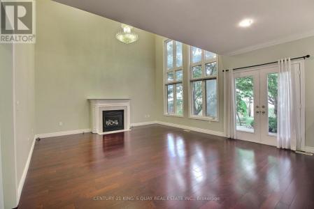 60 THE FAIRWAYS, Markham (angus Glen), Ontario L6C 3B3, Canadá