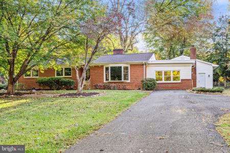 6741 Maxwell Avenue, Warrenton, Virgínia 20187, Estados Unidos