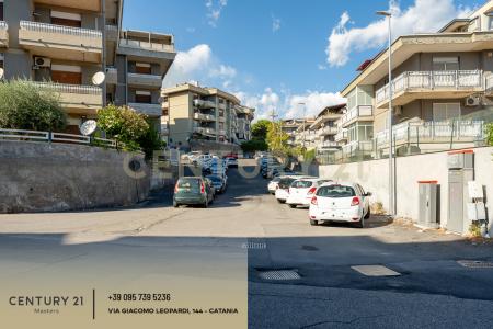 Via Generale Umberto Nobile, San Gregorio Di Catania, Sicilia 95027, Италия