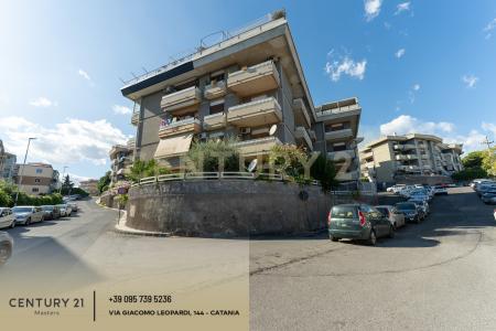 Via Generale Umberto Nobile, San Gregorio Di Catania, Sicilia 95027, Италия