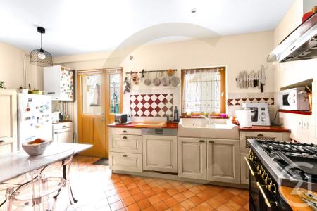 Vienne, Ródano-Alpes 38200, Francia