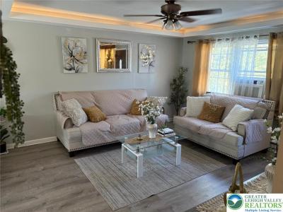 708 S Armour Street, Allentown City, Pennsylvania 18103, HOA KỲ