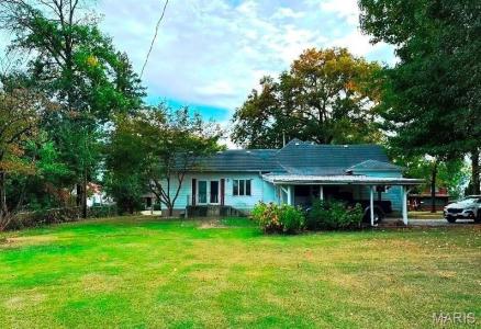 286 Franklin Street, White Hall, אילינוי 62092, ארצות הברית של אמריקה