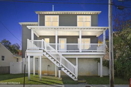 45 2nd Street, Highlands, NJ 07732, USA