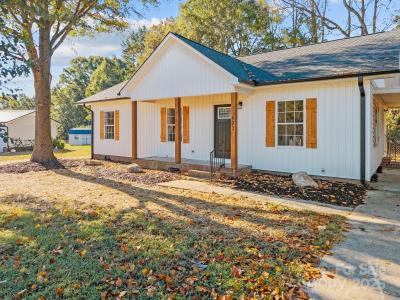 602 Pecan Street, Rockwell, 北卡罗来纳州 28138, 美国