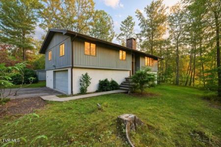 158 Straughan Avenue, Wise, Virginia 24293, USA