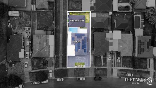 21 Turquoise Crescent, Bossley Park, NSW 2176, Australia