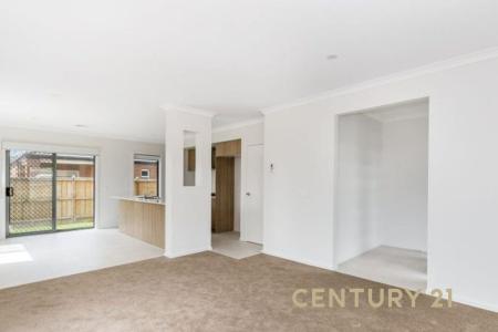 10 Joplin Close, Cranbourne East, VIC 3977, Australia