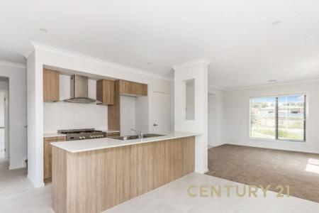 10 Joplin Close, Cranbourne East, VIC 3977, Australia