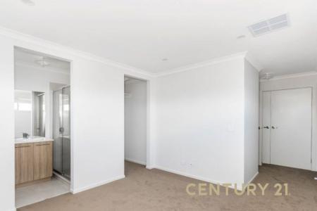 10 Joplin Close, Cranbourne East, VIC 3977, Australia