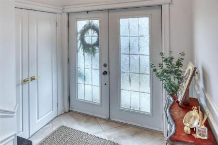 349 Rue Malouin, Laval (Sainte-Dorothée), 魁北克省 H7X 3T7, 加拿大