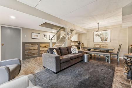 22  Rue des Condos, Lac-Sainte-Marie, Québec J0X 1Z0, Canada