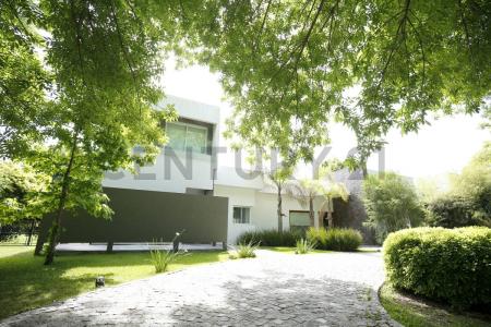 Grand Bell I , La Plata, GBA Sur 1896, Argentina