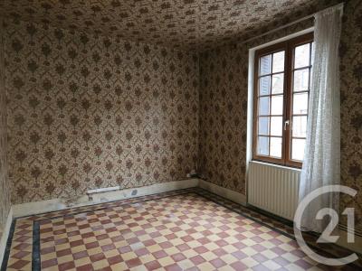 St Pierre Le Moutier, Bourgogne 58240, França