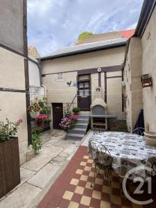 St Pierre Le Moutier, Bourgogne 58240, França