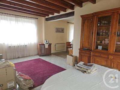 St Pierre Le Moutier, Bourgogne 58240, França