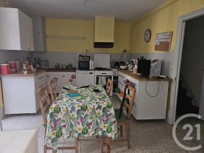 St Pierre Le Moutier, Bourgogne 58240, França