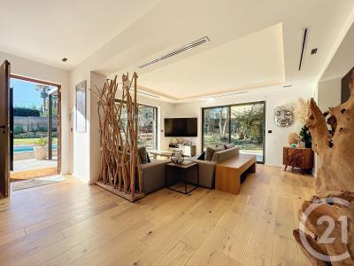 Mougins, Provence-Alpes-Côte D'Azur 06250, فرنسا