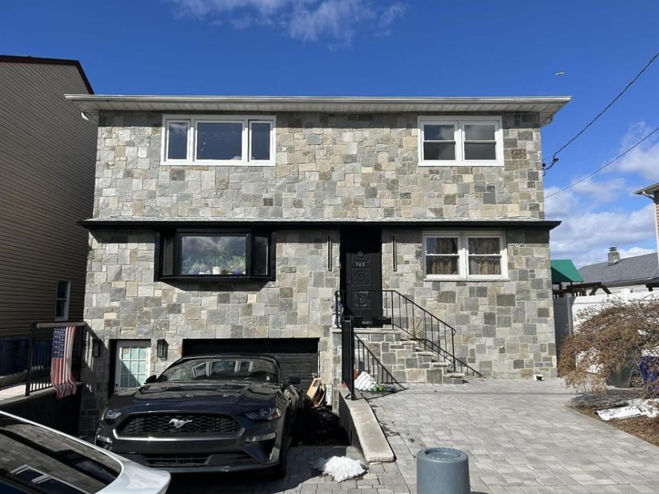 707 Cedar St Unit 2, Lyndhurst, New Jersey 07071, Stati Uniti