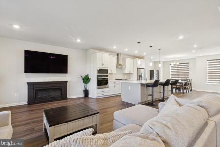 1636 Field Sparrow Terrace NE, Leesburg, 維吉尼亞州 20176, 美國