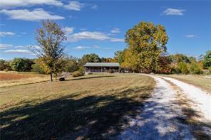 2119 E. 2225 Ave, St. Elmo, Illinois 62458