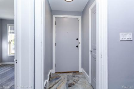 9357 Piedmont Street, Detroit, Michigan 48228, USA