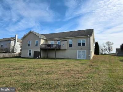 1202 Crushed Apple Drive, Martinsburg, West Virginia 25403, Stati Uniti