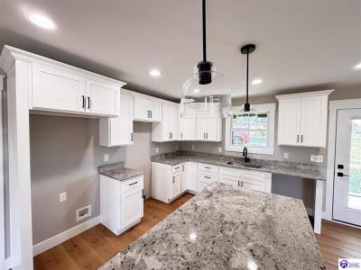 102 Popes Creek Drive, Campbellsville, Kentucky 42718, Estados Unidos