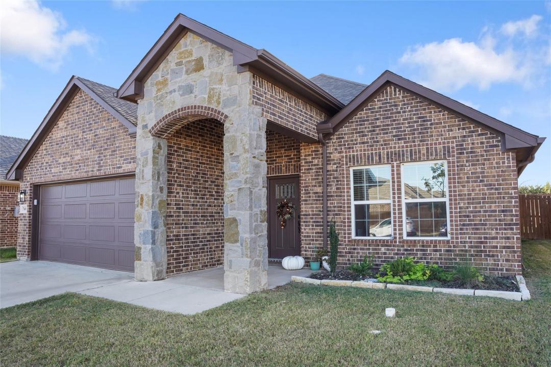 7602 Grant Ln, Greenville, Texas 75402