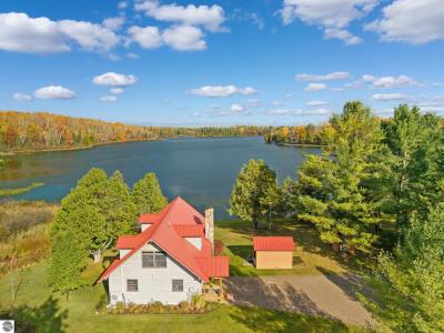 15202 Circle Drive, Millersburg, 密歇根州 49759, 美国