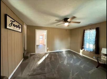 3748 KY-92, Russell Springs, 캔터키 42642, 미국