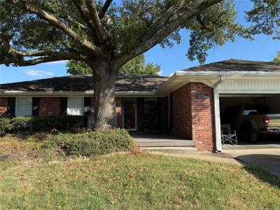 2706 Brookside Circle, McAlester, Oklahoma 74501, USA