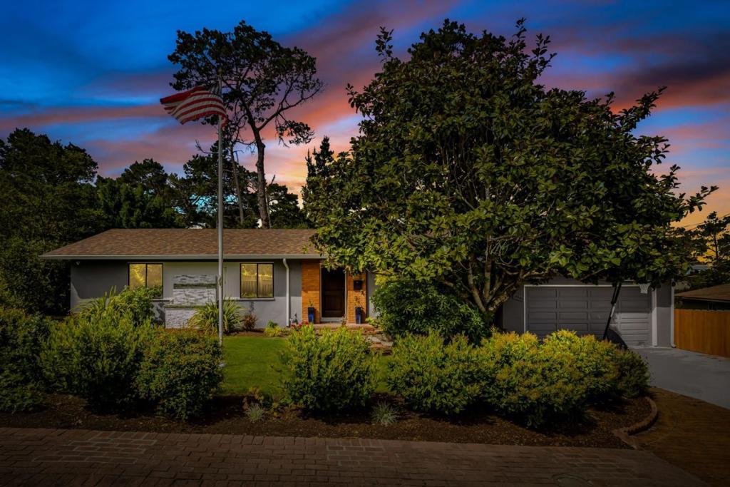 2040 Marsala Circle, Monterey, Califórnia 93940, Estados Unidos