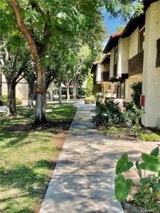 1077 Santo Antonio Drive , 15, Colton, California 92324, Estados Unidos