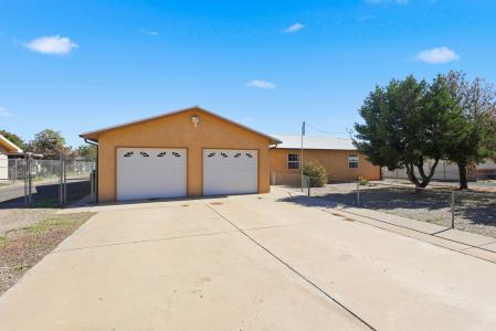 330 Ranchitos Road, Bosque Farms, Нью-Мексико 87068, Соединенные Штаты