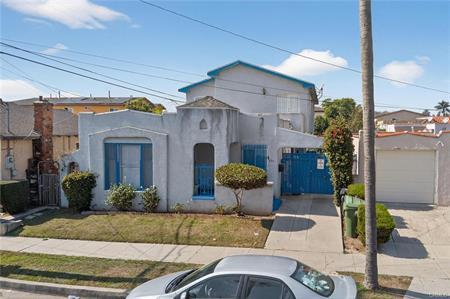 8463 S Halldale, Los Angeles, California 90047, Stati Uniti