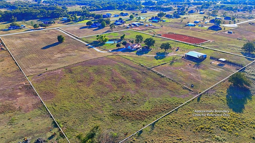 202 County Road 3470, Paradise, Texas 76073