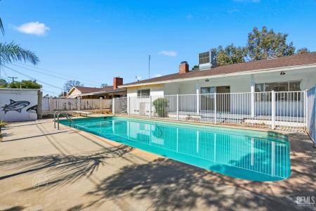 1605 Duke Drive, Bakersfield, Kaliforniya 93305, Amerika Birleşik Devletleri