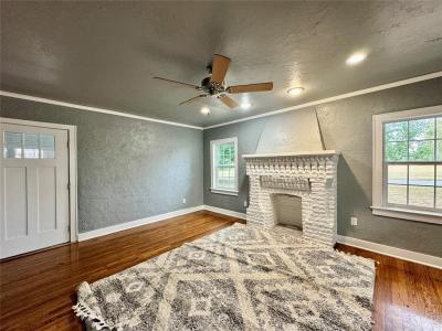 1628 W Chickasha Avenue, Chickasha, אוקלהומה 73018, ארצות הברית של אמריקה