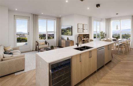 3340 LAKESHORE ROAD, Kelowna, British Columbia V1W 0H6, Canada