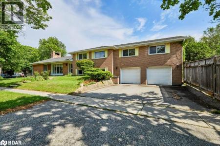 1 GOODLAND GATE, Scarborough, オンタリオ M1S 1V4, カナダ